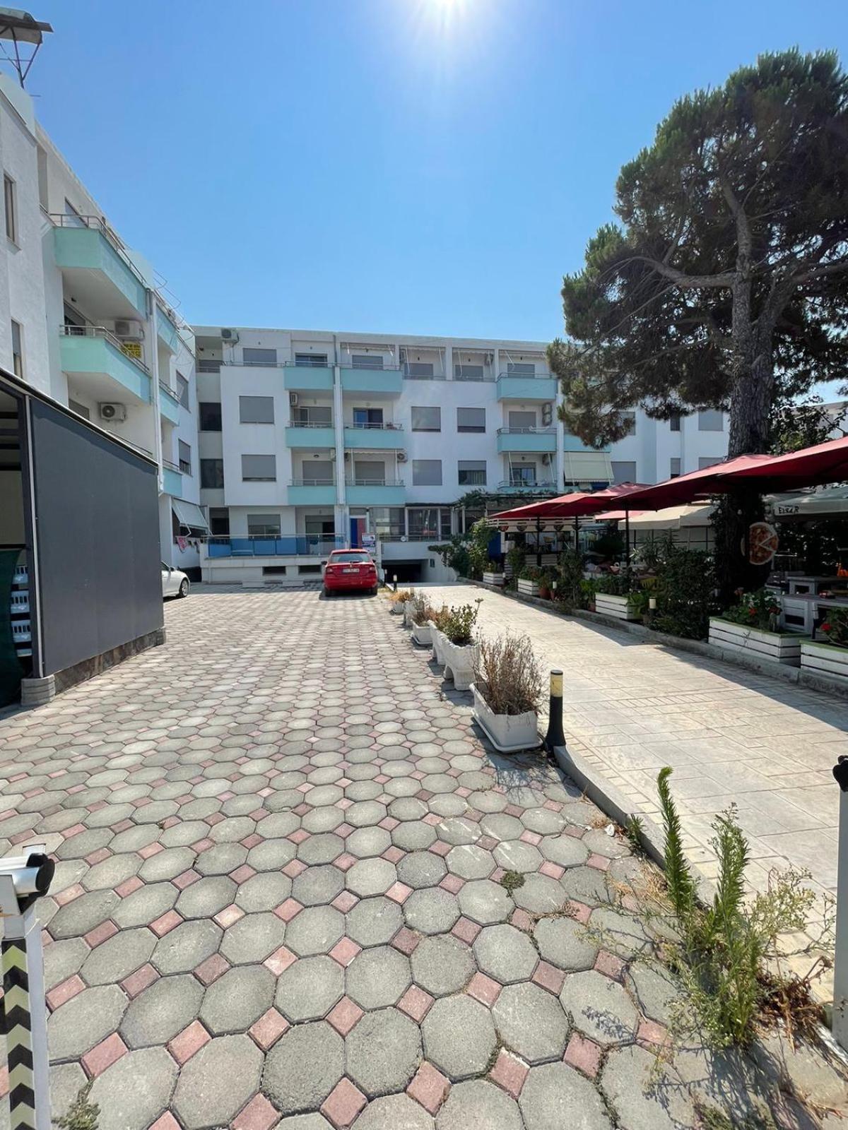 I&s 1 Apartment Golem (Tirana)